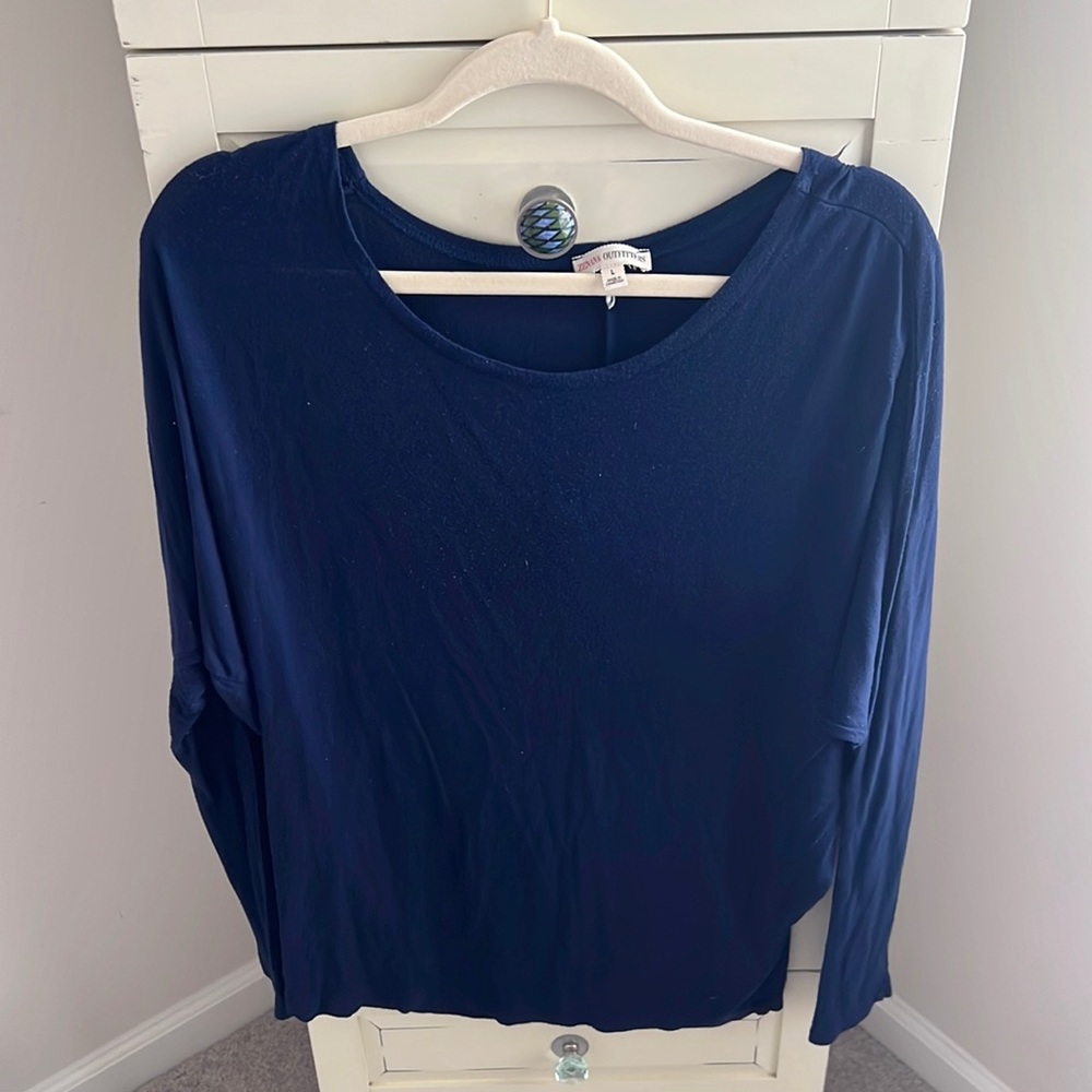 Long sleeve navy top. Size L